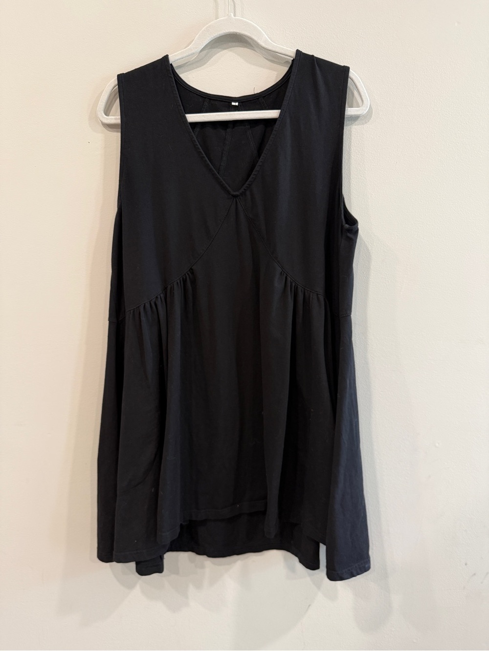 Women's Black Sleeveless V-Neck Mini Dress